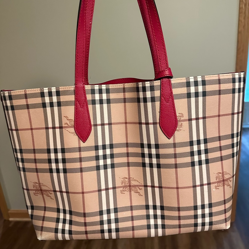 Burberry red and tan Tote Bag reversible